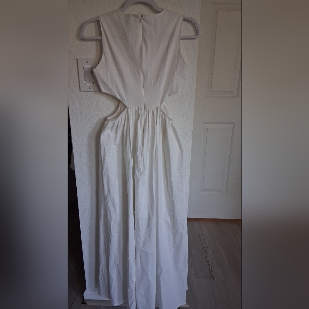 Cotton Cut Out White Maxi Dress - Picture 2 of 7
